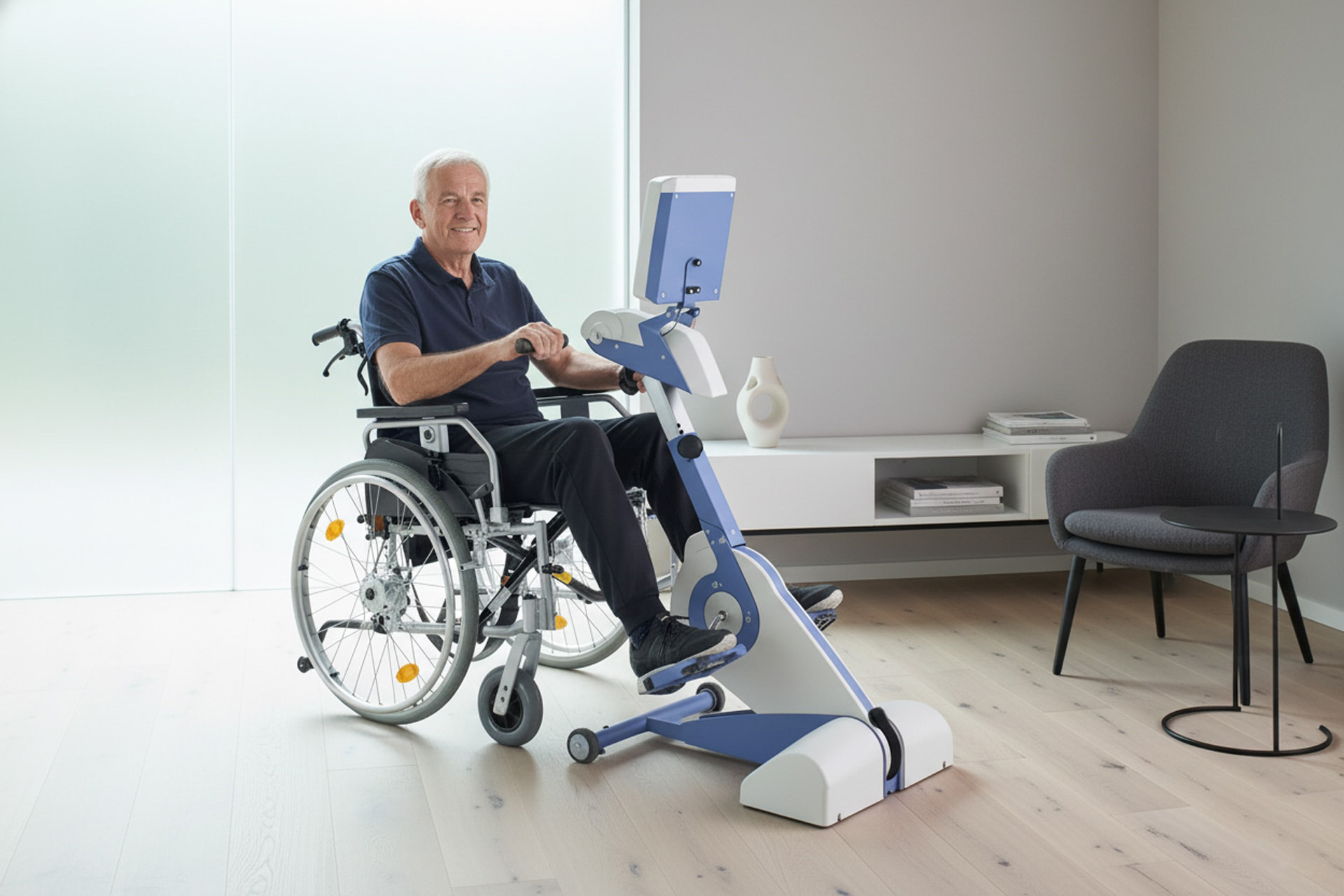 Fitness-Gerät für Rollstuhlfahrer Fitness-Gerät für Rollstuhlfahrer